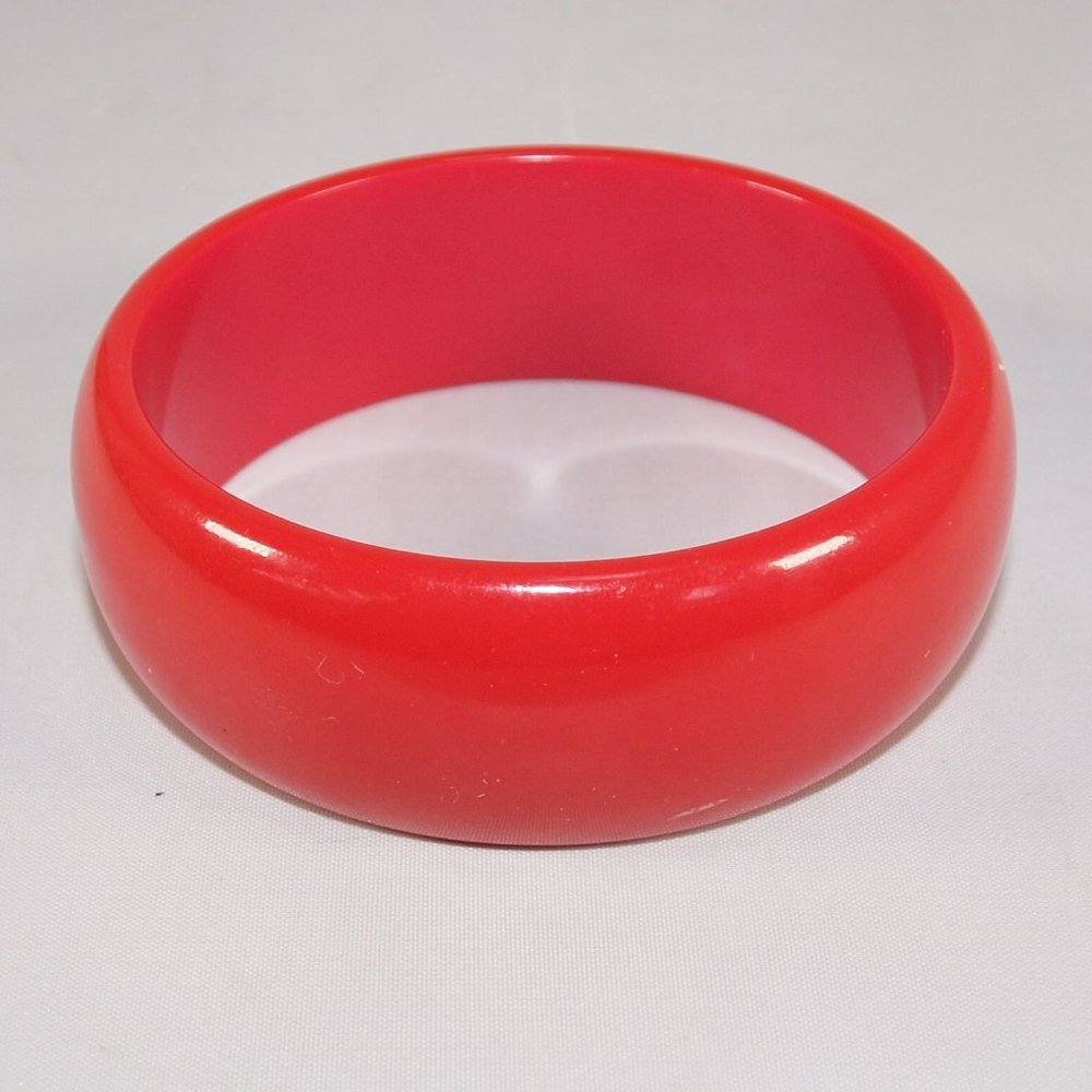 Vintage Wide Cherry Red Bakelite Bangle Bracelet 1930s - 1940s